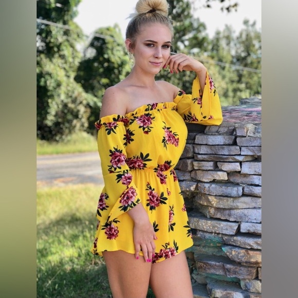 Toxik3 Yellow Floral Off The Shoulder Long Sleeve Romper Size Medium - Picture 1 of 11